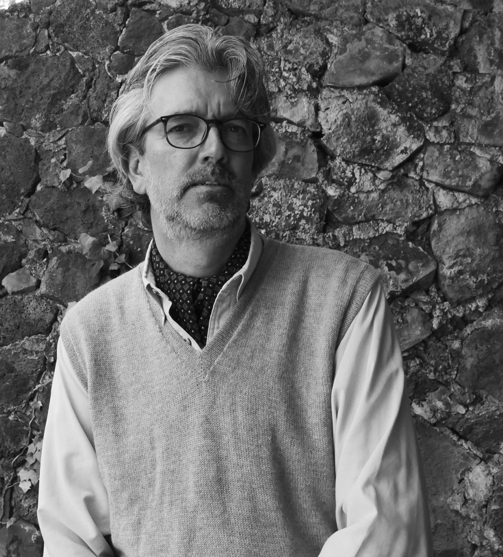 Hugo José Suárez Suárez Académico Asociación de Academias de la